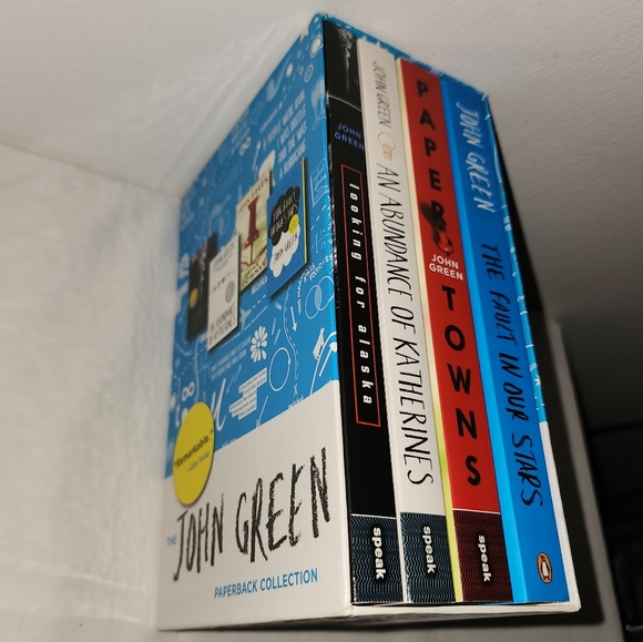 John Green Paperback Book Box Set - Picture 2 of 3